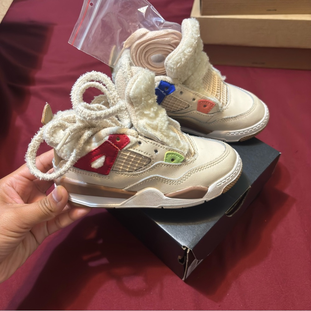 Jordan 4s